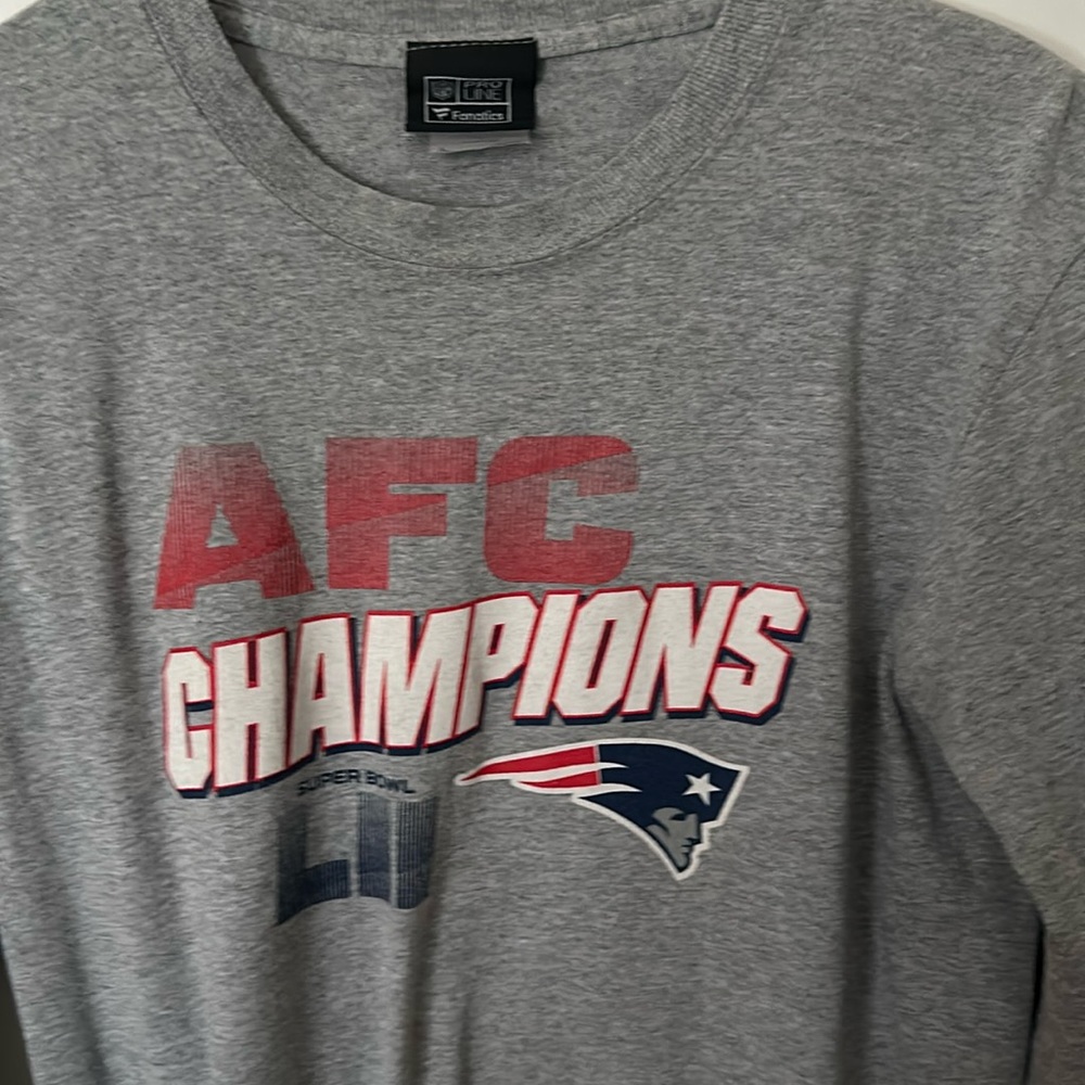 Fanatics brand boys, large AFC champions,  NewEngland Patriots long sleeve tee